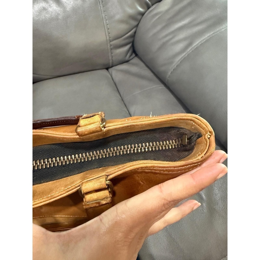 Vintage Coach Tan Leather Kiss Lock Bonnie Cashin Handle Bag 1970's - Picture 11 of 16